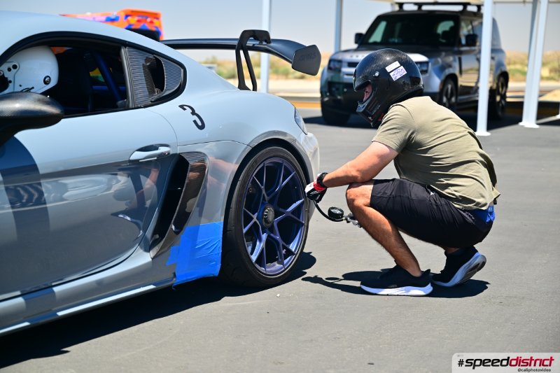 Porsche Cayman GT4 GT Silver Metallic