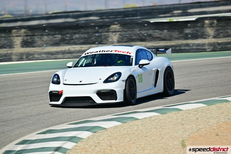 Porsche Cayman GT4 RS white